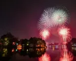 Ngày 10/10, Hà Nội bắn pháo hoa kỷ niệm 70 năm Giải phóng Thủ đô tại 30 điểm