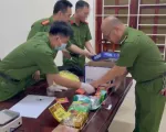 Triệt xóa đường dây ma túy, thu giữ 10 bánh heroin, 10 bịch “nước vui”