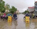 Nhiều tuyến đường tại Bắc Giang ngập úng, một số khu vực bị cô lập