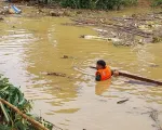 Tìm kiếm cứu hộ nạn nhân vụ sạt lở tại thôn Làng Nủ trên diện tích trải dài 6km