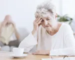 Ô nhiễm ánh sáng làm tăng nguy cơ mắc bệnh Alzheimer