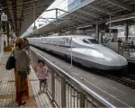 Tàu cao tốc Shinkansen tròn 60 năm đưa vào hoạt động