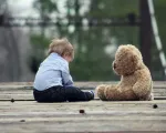 Báo động tình trạng trẻ em dưới mức nghèo đói tại Anh