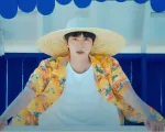 Jin (BTS) sẽ phát hành sản phẩm âm nhạc mới vào tháng 11