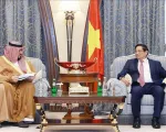 Thủ tướng Phạm Minh Chính tiếp Bộ trưởng Kinh tế và Kế hoạch Saudi Arabia