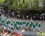 Rực rỡ thời trang hoa chào mừng Festival Hoa Đà Lạt