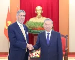 Việt Nam coi trọng tăng cường quan hệ với Cộng đồng Thịnh vượng Dominica Việt Nam mong muốn tiếp tục tăng cường quan hệ hữu nghị, hợp tác với Dominica