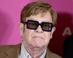 Elton John: “Tôi là người dễ nóng nảy”