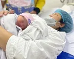 Đề xuất tăng thời gian nghỉ thai sản: Có đủ hấp dẫn để khuyến khích sinh con thứ hai?