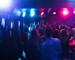 Trào lưu tiệc tùng sau giờ làm việc của phụ nữ châu Âu