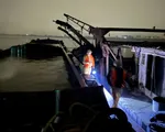 Hà Nội: 'Cát tặc' đại náo sông Hồng, người dân mất đất, mất nhà