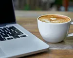 Buồn ngủ sau khi uống cà phê có phải điều bất thường?