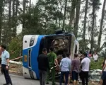 Tạm giữ hình sự lái xe trong vụ lật xe khách trên đèo Tam Đảo