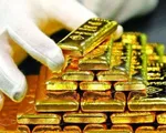 Việt Nam ngược dòng xu hướng đầu tư vàng toàn cầu