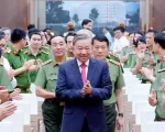 Tổng Bí thư: Công an nhân dân gương mẫu đi đầu trong học tập, làm theo tư tưởng, đạo đức, phong cách Hồ Chí Minh