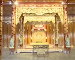 Ngai vua Triều Nguyễn ở Đại nội Huế bị xâm hại