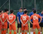 HLV Kim Sang-sik có 'vũ khí bí mật' trong buổi tập đầu tiên của ĐTQG Việt Nam tại Malaysia