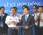T&agrave;i trợ k&iacute;nh cường lực cho t&agrave;u Cảnh s&aacute;t Biển Việt Nam
