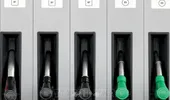 Giá dầu thế giới tiếp tục giảm do đồn đoán OPEC+ sắp tăng sản lượng