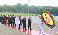 Leaders pay tribute to President Ho Chi Minh on National Day