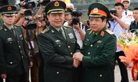 Vietnam, China defence ministers hold telephone talks