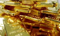 Gold prices take nosedive following two-year high