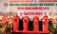 Agriculture, Forestry and Fisheries Spring Fair 2016 kicks off in Hanoi