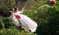 Youngsters in Hanoi celebrate Valentine's Day