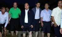 Prime Minister Nguyen Xuan Phuc visits flooded Hoi An