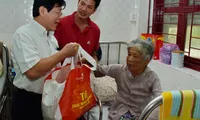 Free meals for patients during Tet