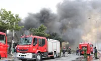 Massive fire destroys foam factory in southern Vietnam