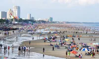 Tourist sites busy on National Day weekend