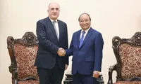 Prime Minister meets Azerbaijani Foreign Minister