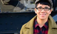 Young Vietnamese American poet wins Felix Dennis award