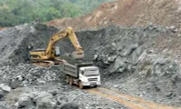 Vietnam, Laos sign iron ore mining contract