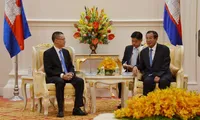 Cambodian Prime Minister receives Vietnamese ambassador