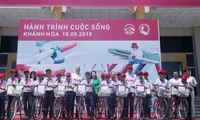 Khanh Hoa: Bicycles presented to disadvantaged students