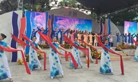 Ao Dai festival 2018 attracts more than 100,000 visitors