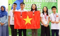 Vietnamese students win four gold medals at Int'l Science Contest