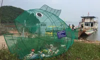 Fish-shaped bamboo dustbins help protect environment in Cai Chien island