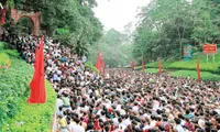 Hung Kings temple festival attracts visitors