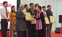 Over 290 exemplary learning models honoured