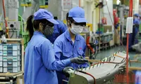 Vietnam retains foreign investors