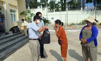 Relief aid Vietnamese-origin Cambodians amid lockdowns