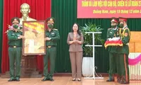 Vice President presents gifts to soldiers in Quang Nam