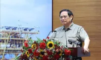 PM requests PetroVietnam ensure energy sufficiency