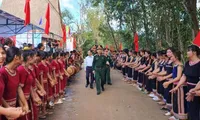 Defence minister joins great national unity festival in Kon Tum