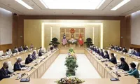 Prime Ministers of Vietnam, Malaysia hold talks