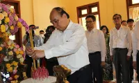 President Nguyen Xuan Phuc pays tribute to former PM Vo Van Kiet