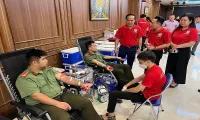 Tuyen Quang organises 'Pink drops' blood donation festival